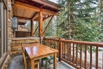 10-person hot tub w/ waterfall at The Timbers - Keystone CO
